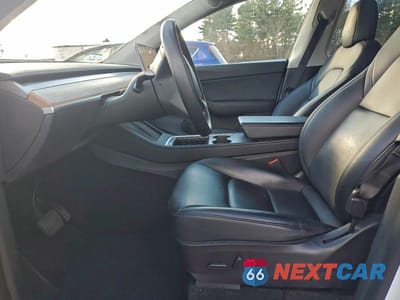 Zdjęcie 7 z 12 samochodu: 2022 TESLA MODEL Y VIN:7SAYGAEE7NF383438 - miniatura