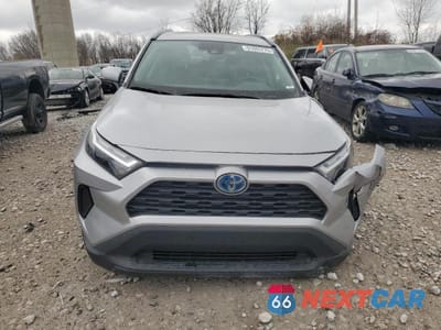 Piąte zdjęcie samochodu w środku: 2024 TOYOTA RAV4 XLE VIN:4T3RWRFV5RU123699 - miniatura