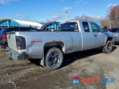 Trzecie zdjęcie samochodu z tyłu: 2012 CHEVROLET SILVERADO K1500 LT VIN:1GCRKSE05CZ331520 - miniatura