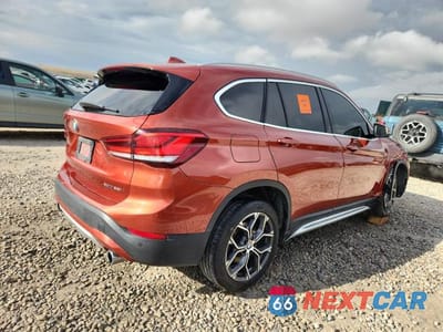 Trzecie zdjęcie samochodu z tyłu: 2020 BMW X1 XDRIVE28I VIN:WBXJG9C04L5R18344 - miniatura