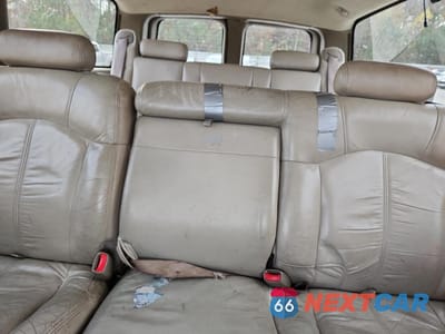 Zdjęcie 10 z 15 samochodu: 2001 CHEVROLET SUBURBAN C1500 VIN:3GNEC16T71G178951 - miniatura