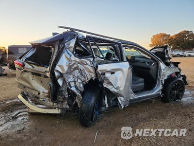 Trzecie zdjęcie samochodu z tyłu: 2023 TOYOTA RAV4 XSE VIN:4T3E6RFV8PU115852 - miniatura