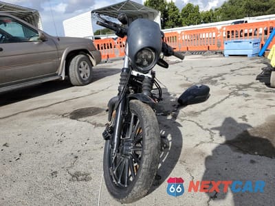 Drugie zdjęcie samochodu z przodu: 2009 HARLEY-DAVIDSON XL883 N VIN:1HD4LE2529K443121 - miniatura