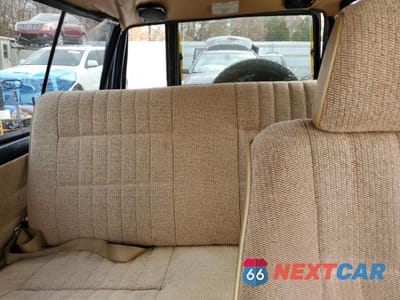 Zdjęcie 10 z 16 samochodu: 1986 ISUZU TROOPER II VIN:JAACH15L0G5432946 - miniatura