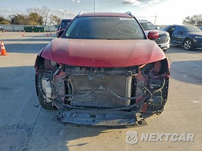 Piąte zdjęcie samochodu w środku: 2017 NISSAN ROGUE VIN:JN8AT2MTXHW394342 - miniatura