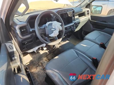 Zdjęcie 8 z 13 samochodu: 2024 FORD F150 XL VIN:1FTMF1K57RKD52136 - miniatura