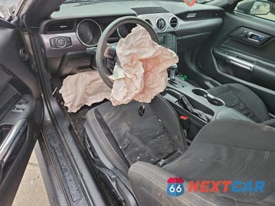 Zdjęcie 8 z 11 samochodu: 2015 FORD MUSTANG VIN:1FA6P8TH6F5424886 - miniatura