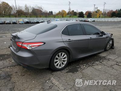 Trzecie zdjęcie samochodu z tyłu: 2020 TOYOTA CAMRY LE VIN:4T1C11AK1LU873734 - miniatura