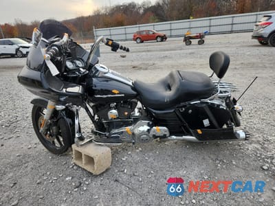 Trzecie zdjęcie samochodu z tyłu: 2016 HARLEY-DAVIDSON FLTRXS ROAD GLIDE SPECIAL VIN:1HD1KTM19GB649120 - miniatura