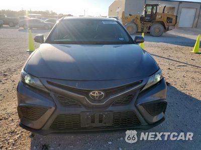 Piąte zdjęcie samochodu w środku: 2021 TOYOTA CAMRY SE VIN:4T1G11AK5MU586772 - miniatura