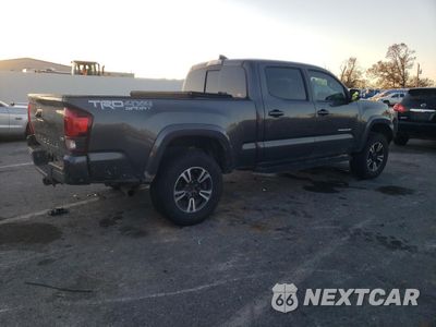 Trzecie zdjęcie samochodu z tyłu: 2018 TOYOTA TACOMA DOUBLE CAB VIN:3TMDZ5BN2JM050426 - miniatura