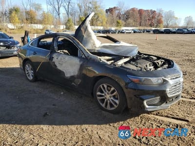 Czwarte zdjęcie samochodu z boku: 2017 CHEVROLET MALIBU LT VIN:1G1ZE5ST8HF184098 - miniatura