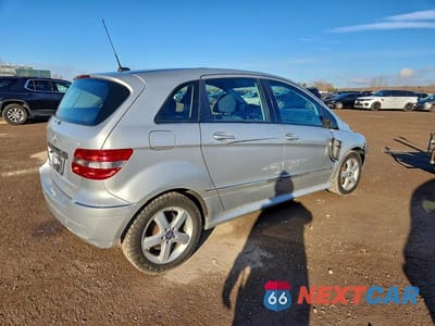 Trzecie zdjęcie samochodu z tyłu: 2008 MERCEDES-BENZ B200 VIN:WDDFH33X28J351212 - miniatura