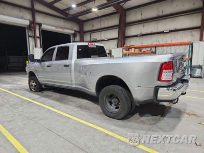 Drugie zdjęcie samochodu z przodu: 2020 RAM 3500 TRADESMAN VIN:3C63RRGL6LG260658 - miniatura
