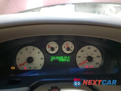Zdjęcie 9 z 11 samochodu: 2005 MERCURY SABLE LS PREMIUM VIN:1MEHM55S45A634393 - miniatura