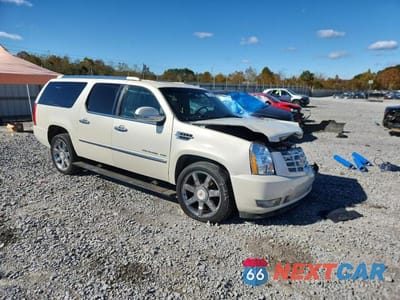 Czwarte zdjęcie samochodu z boku: 2010 CADILLAC ESCALADE ESV PREMIUM VIN:1GYUKJEF1AR110884 - miniatura
