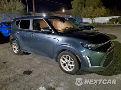 Czwarte zdjęcie samochodu z boku: 2023 KIA SOUL LX VIN:KNDJ23AU4P7193112 - miniatura