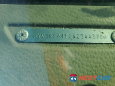 Zdjęcie 12 z 14 samochodu: 2004 VOLVO S60 VIN:YV1RS61T042344378 - miniatura