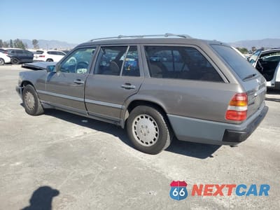 Drugie zdjęcie samochodu z przodu: 1987 MERCEDES-BENZ 300 TDT VIN:WDBEB93D5HF014177 - miniatura