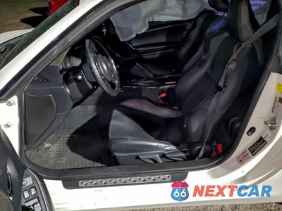 Zdjęcie 7 z 14 samochodu: 2017 TOYOTA 86 BASE VIN:JF1ZNAA17H9707227 - miniatura