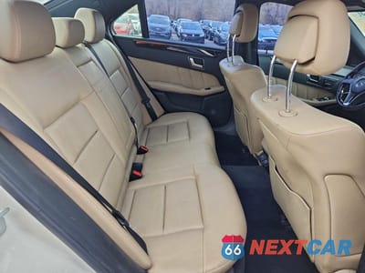 Zdjęcie 10 z 12 samochodu: 2012 MERCEDES-BENZ E 350 4MATIC VIN:WDDHF8JB5CA575389 - miniatura