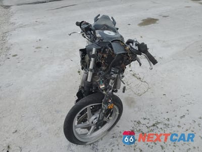 Drugie zdjęcie samochodu z przodu: 2012 HONDA CBR250 R VIN:MLHMC4107C5201493 - miniatura