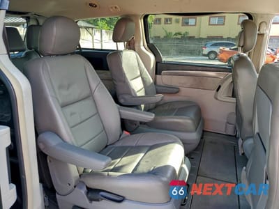 Zdjęcie 11 z 15 samochodu: 2012 VOLKSWAGEN ROUTAN S VIN:2C4RVAAG2CR393830 - miniatura