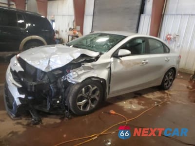 2021 KIA FORTE FE 3KPF24AD5ME306993 - główne zdjęcie licytacji z USA - miniatura