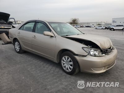 Czwarte zdjęcie samochodu z boku: 2005 TOYOTA CAMRY LE VIN:4T1BE32K15U639199 - miniatura
