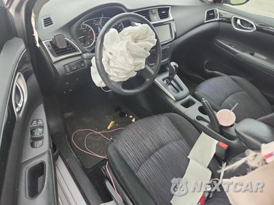 Zdjęcie 8 z 13 samochodu: 2019 NISSAN SENTRA S VIN:3N1AB7AP7KY428341 - miniatura