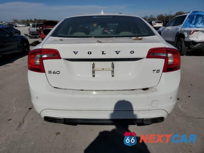 Zdjęcie 6 z 12 samochodu: 2014 VOLVO S60 T5 VIN:YV1612FS0E1282180 - miniatura