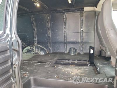 Zdjęcie 11 z 14 samochodu: 2018 CHEVROLET EXPRESS G2500 VIN:1GCWGAFPXJ1195732 - miniatura
