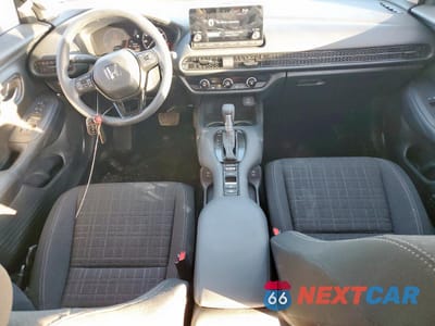 Zdjęcie 8 z 13 samochodu: 2025 HONDA HR-V LX VIN:3CZRZ1H32SM756716 - miniatura