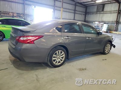 Trzecie zdjęcie samochodu z tyłu: 2017 NISSAN ALTIMA 2.5 VIN:1N4AL3AP7HN318369 - miniatura