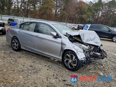 Czwarte zdjęcie samochodu z boku: 2017 HONDA ACCORD LX VIN:1HGCR2F32HA103041 - miniatura