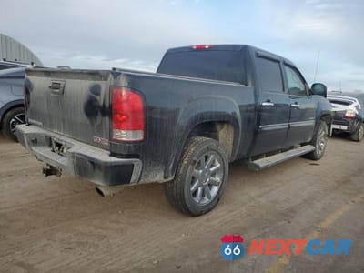 Trzecie zdjęcie samochodu z tyłu: 2011 GMC SIERRA C1500 DENALI VIN:3GTP1XE27BG136817 - miniatura
