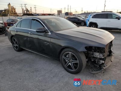 Czwarte zdjęcie samochodu z boku: 2021 MERCEDES-BENZ E 350 VIN:W1KZF8DBXMA891856 - miniatura