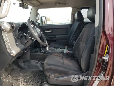 Zdjęcie 7 z 13 samochodu: 2007 TOYOTA FJ CRUISER VIN:JTEBU11F670058061 - miniatura