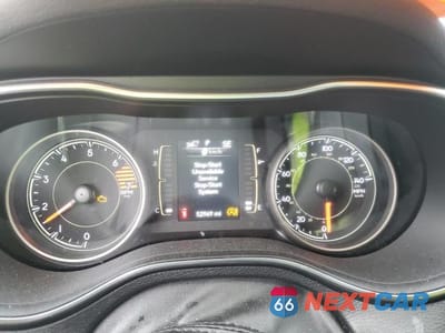 Zdjęcie 9 z 13 samochodu: 2019 JEEP CHEROKEE LATITUDE VIN:1C4PJLCB1KD439603 - miniatura