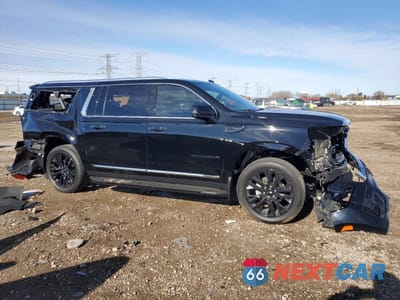 Czwarte zdjęcie samochodu z boku: 2024 GMC YUKON XL K1500 SLT VIN:1GKS2GKT8RR125814 - miniatura