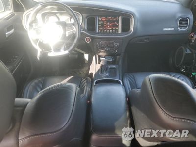 Zdjęcie 8 z 12 samochodu: 2016 DODGE CHARGER SRT 392 VIN:2C3CDXEJ5GH285672 - miniatura