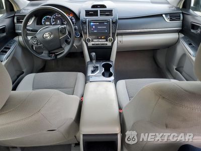 Zdjęcie 8 z 14 samochodu: 2013 TOYOTA CAMRY HYBRID VIN:4T1BD1FK4DU094440 - miniatura