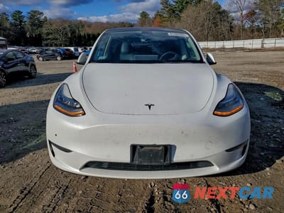 Piąte zdjęcie samochodu w środku: 2022 TESLA MODEL Y VIN:7SAYGAEE7NF383438 - miniatura