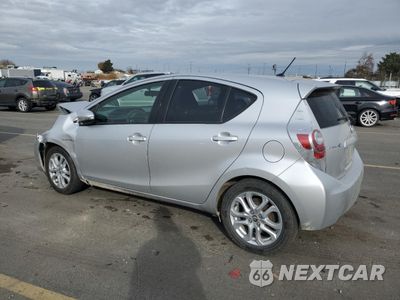 Drugie zdjęcie samochodu z przodu: 2013 TOYOTA PRIUS C VIN:JTDKDTB37D1051226 - miniatura