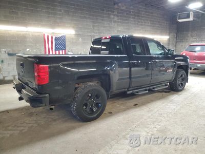 Trzecie zdjęcie samochodu z tyłu: 2018 CHEVROLET SILVERADO K1500 LT VIN:1GCVKREC5JZ379954 - miniatura