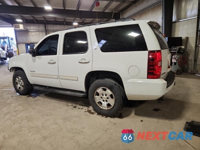 Drugie zdjęcie samochodu z przodu: 2010 CHEVROLET TAHOE K1500 LT VIN:1GNUKBE06AR232204 - miniatura