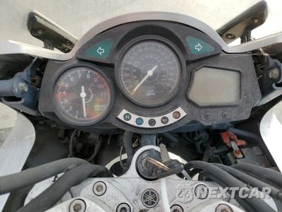 Zdjęcie 7 z 9 samochodu: 2003 YAMAHA FJR1300 VIN:JYARP07Y93A000099 - miniatura