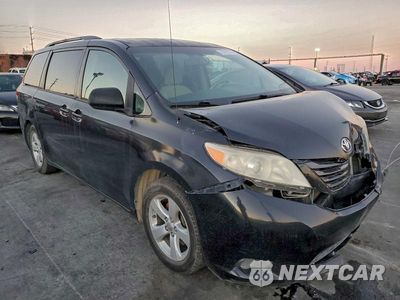 Czwarte zdjęcie samochodu z boku: 2012 TOYOTA SIENNA LE VIN:5TDKK3DC4CS272934 - miniatura