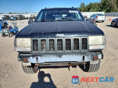 Piąte zdjęcie samochodu w środku: 1997 JEEP GRAND CHEROKEE LAREDO VIN:1J4GZ58Y2VC672637 - miniatura