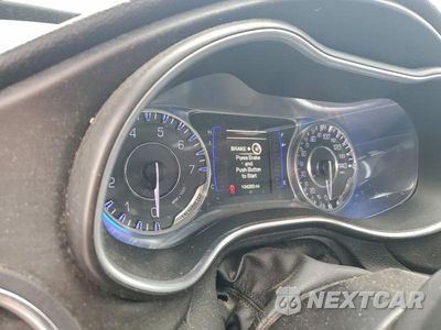 Zdjęcie 9 z 12 samochodu: 2015 CHRYSLER 200 LIMITED VIN:1C3CCCAB3FN755634 - miniatura